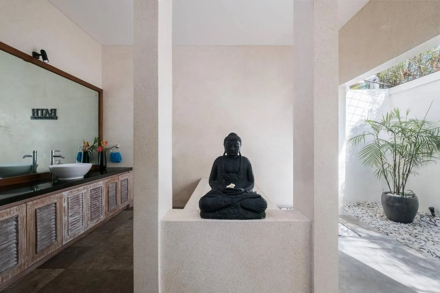 Classic Tropical Villa With Private Pool In Umalas Dalung